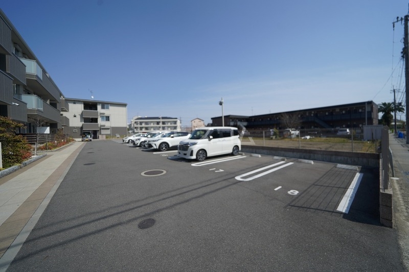 21/29 駐車場