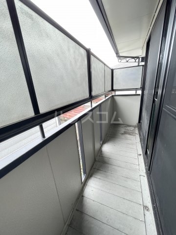 16/23 バルコニー