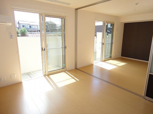 14/30 その他画像