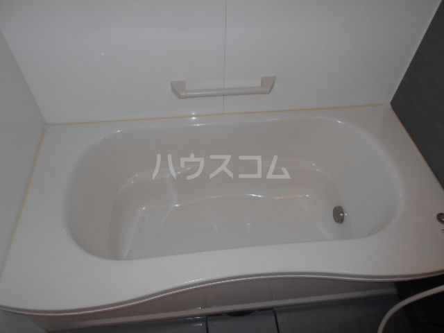 13/30 浴室