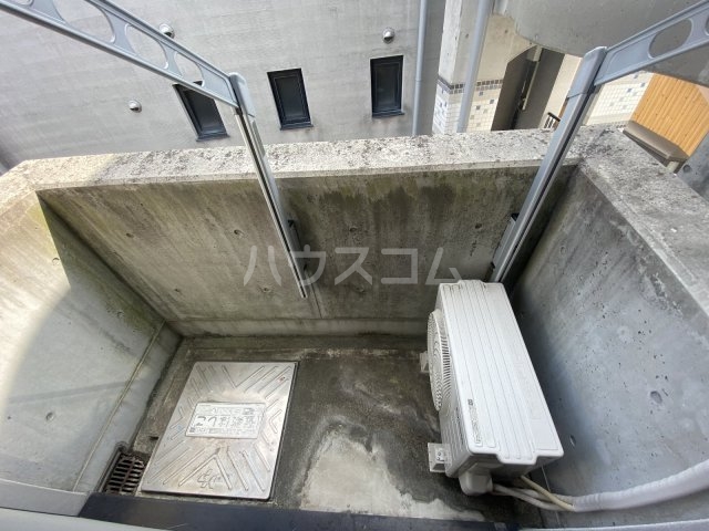 21/30 バルコニー