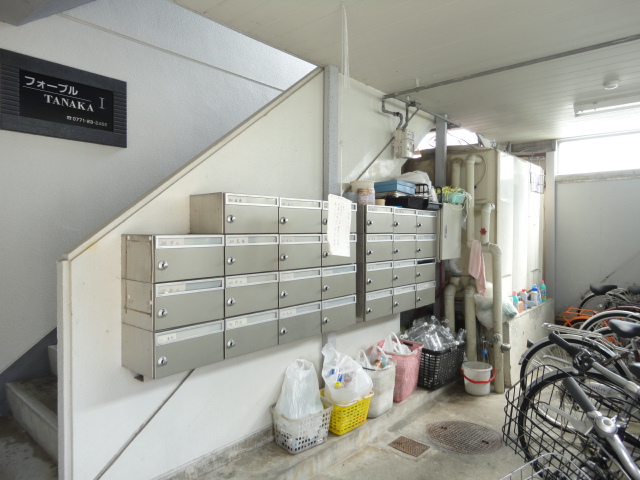 22/30 エントランス