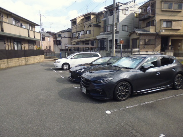 16/22 駐車場