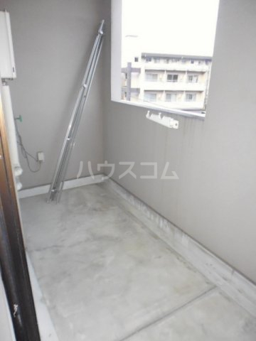 20/30 バルコニー