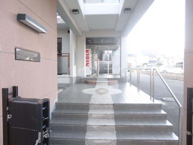 19/22 エントランス