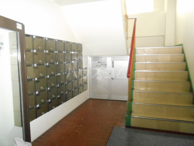 22/30 エントランス