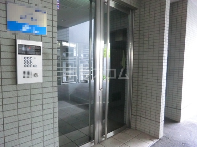 17/22 エントランス