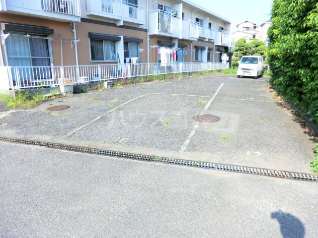 14/19 駐車場