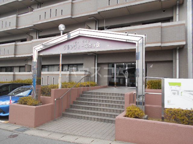 3/4 エントランス