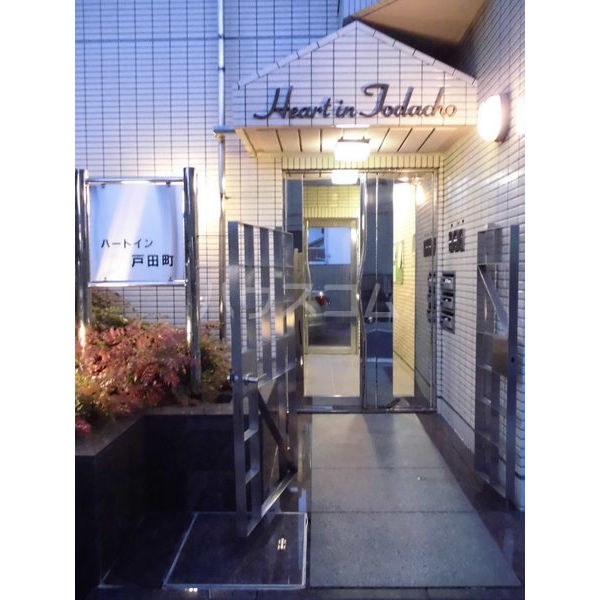 16/17 エントランス