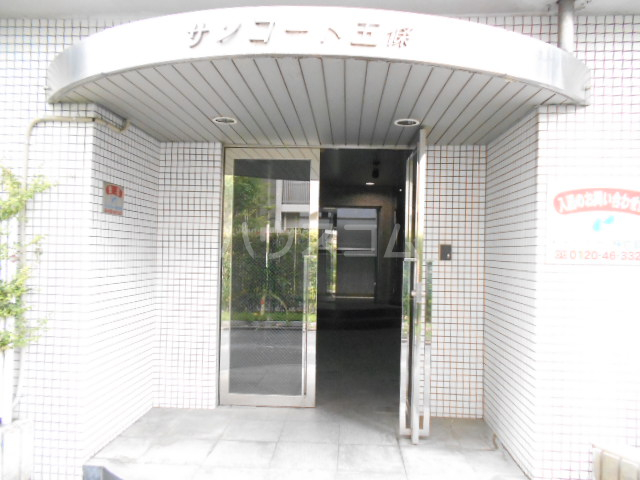 24/30 エントランス
