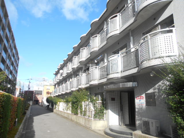 2/30 外観