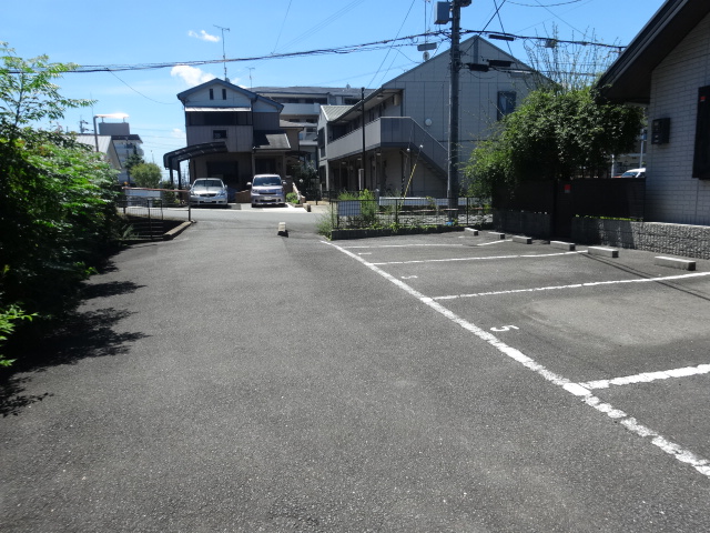 22/30 駐車場