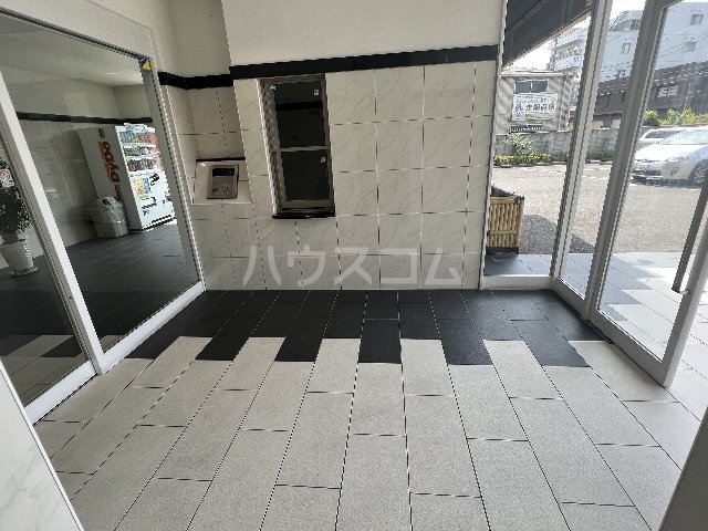 29/30 エントランス