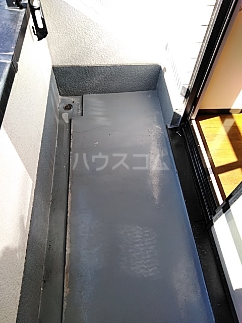 13/23 バルコニー