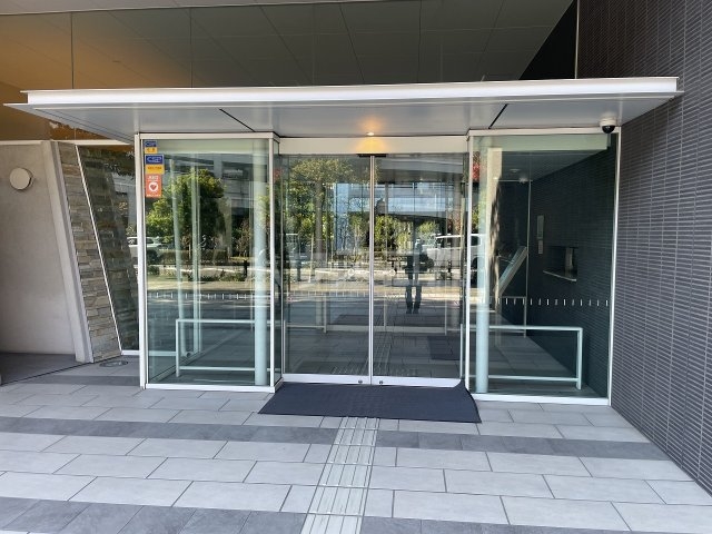 3/4 エントランス