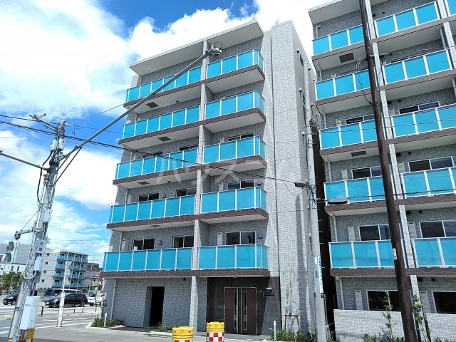アーバハイツ六町2号館の外観