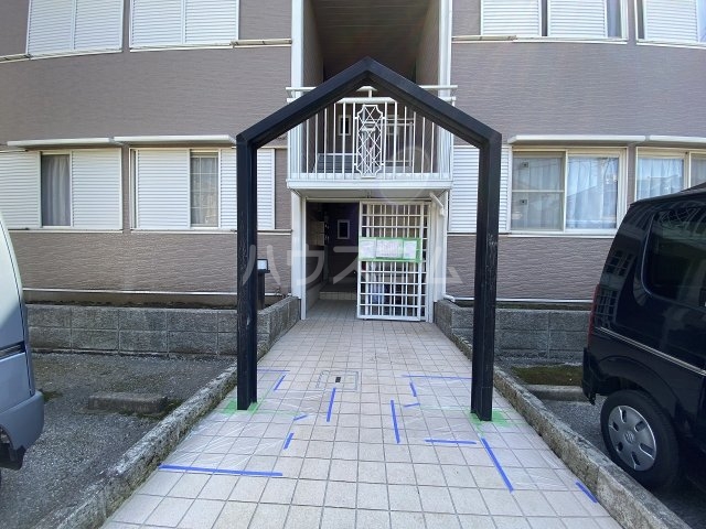 29/30 エントランス