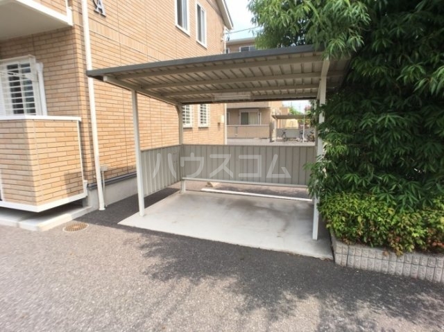 20/28 駐車場