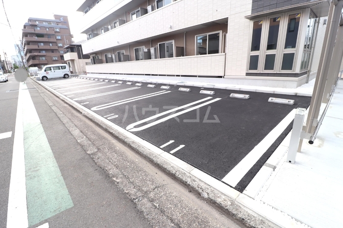 23/24 駐車場