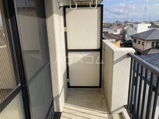 23/30 バルコニー