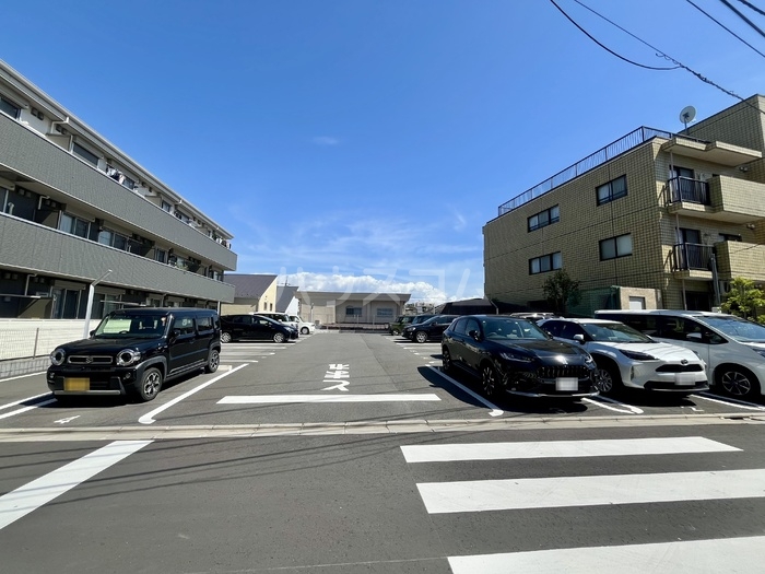 18/26 駐車場