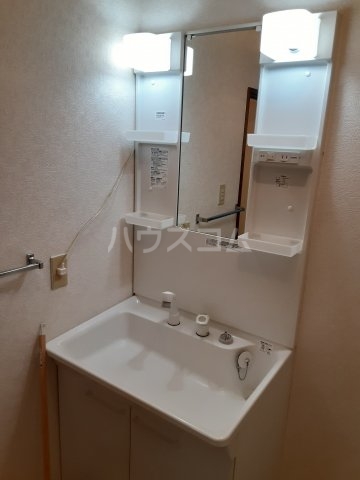 17/28 洗面