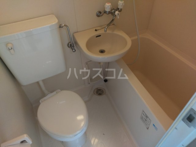 16/30 浴室