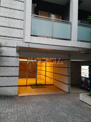 22/24 エントランス