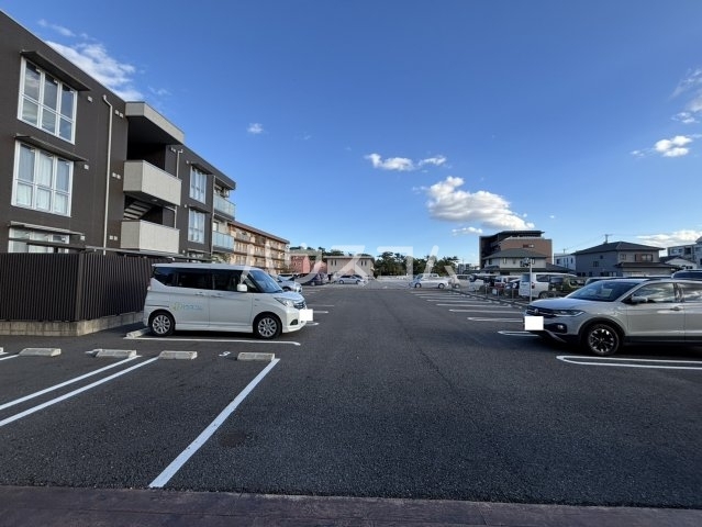 14/20 駐車場