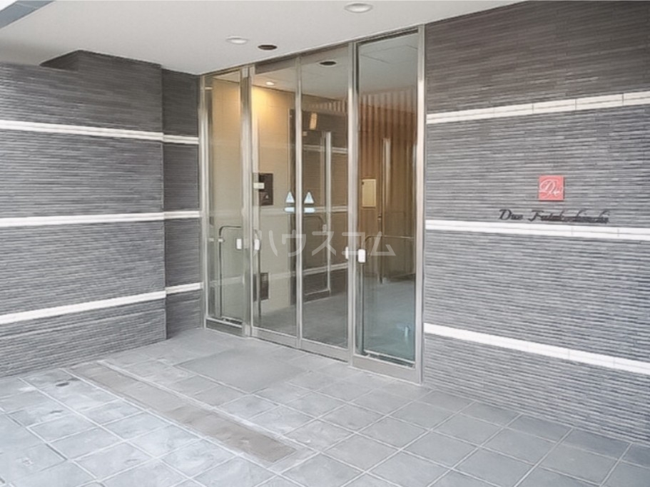 29/30 エントランス