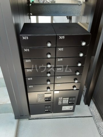 19/26 エントランス