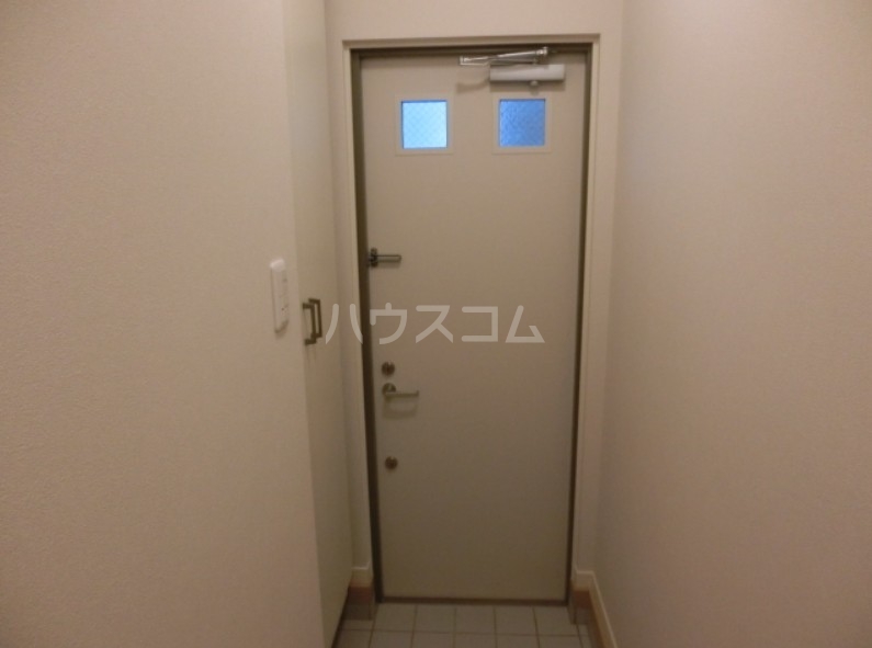 13/30 玄関
