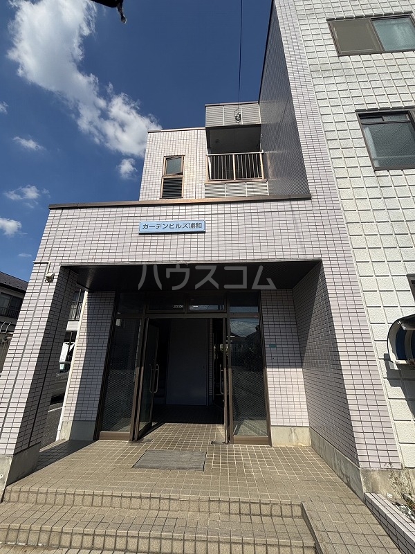 2/3 エントランス