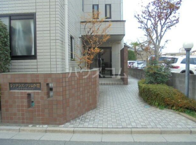 18/21 エントランス