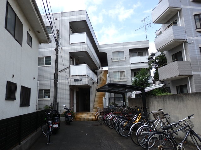 17/27 エントランス