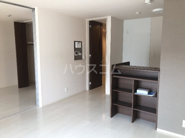 28/30 エントランス