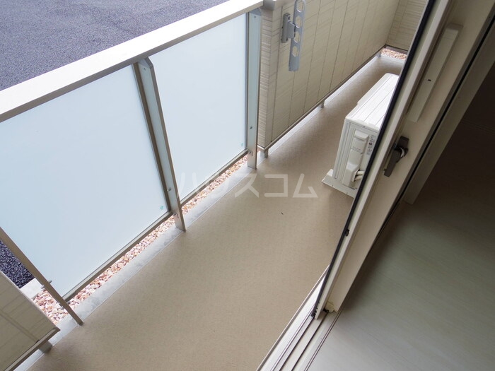 20/30 バルコニー