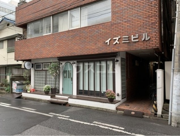 16/20 エントランス