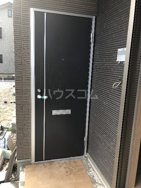 28/30 エントランス