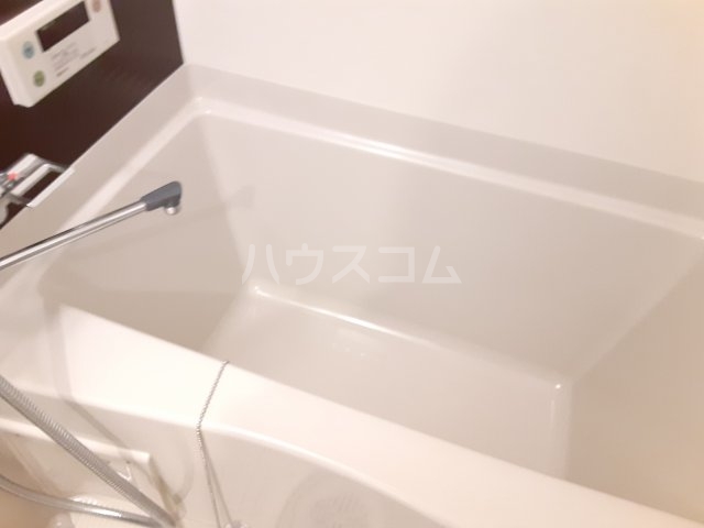 13/30 浴室