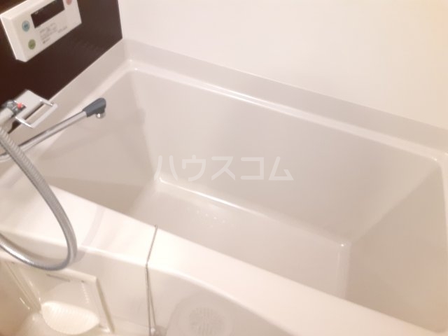 13/30 浴室