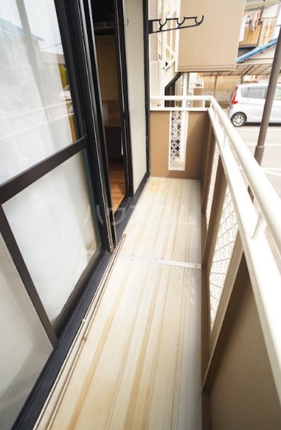 17/27 バルコニー