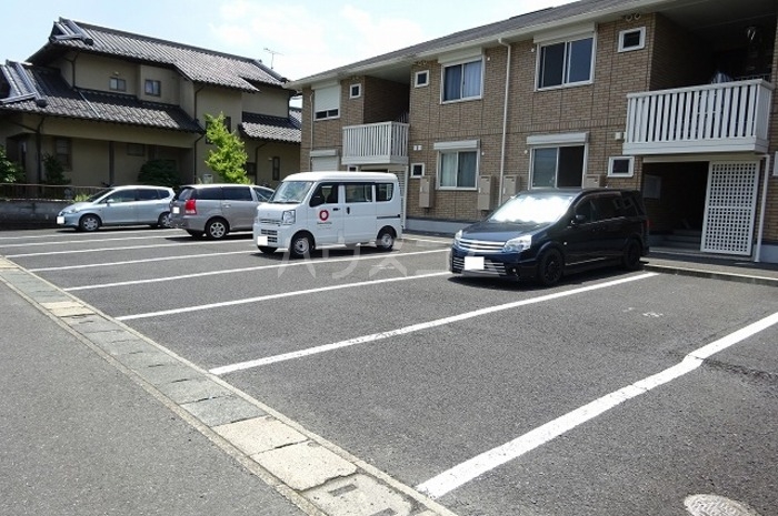 16/26 駐車場