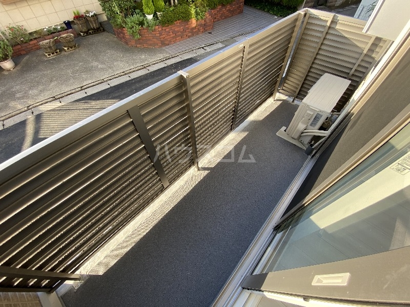 19/30 バルコニー