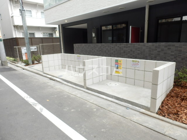 21/30 駐車場