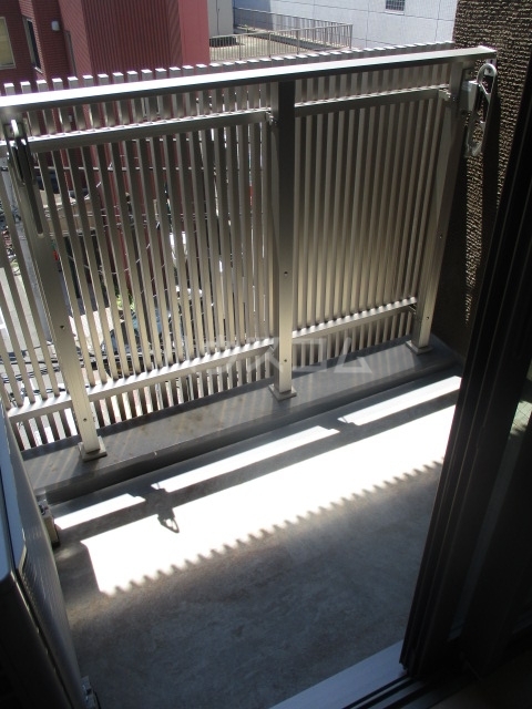 14/27 バルコニー