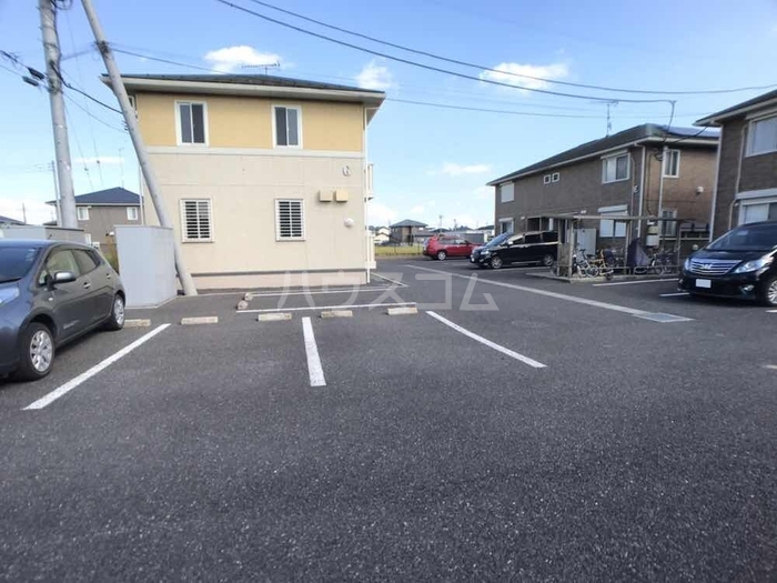 20/27 駐車場