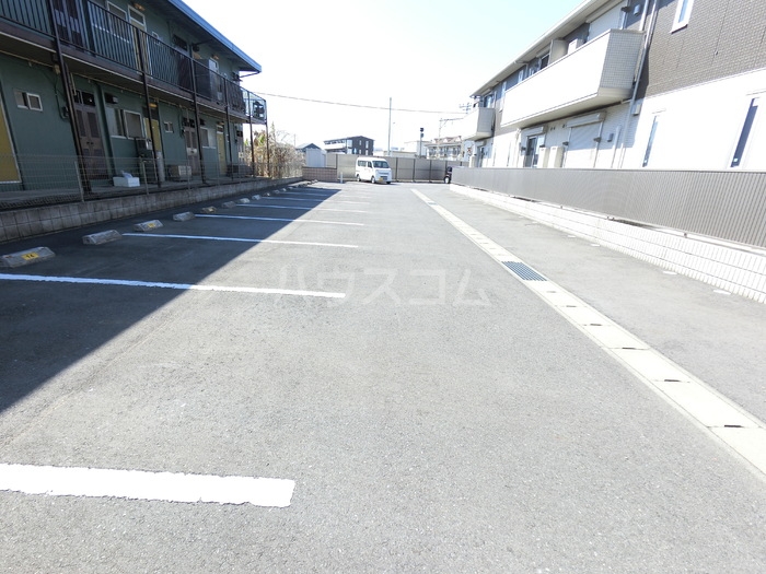 18/24 駐車場