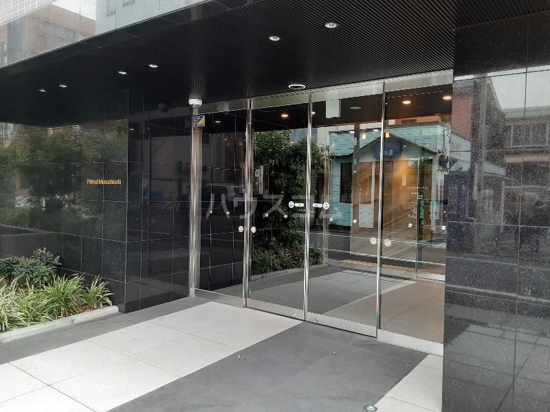 29/30 エントランス